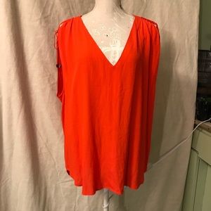 Sleeveless cold shoulder top